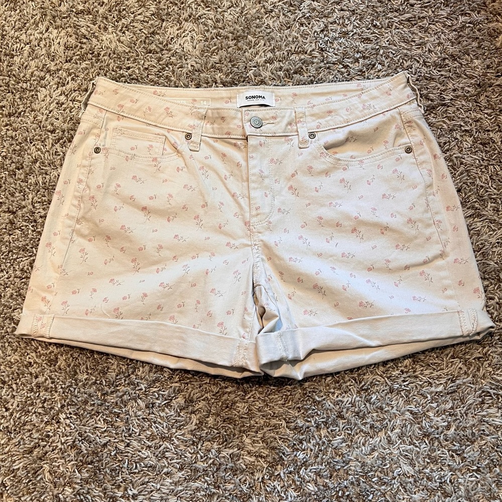 Sonoma Women's Cream Floral Jean Shorts